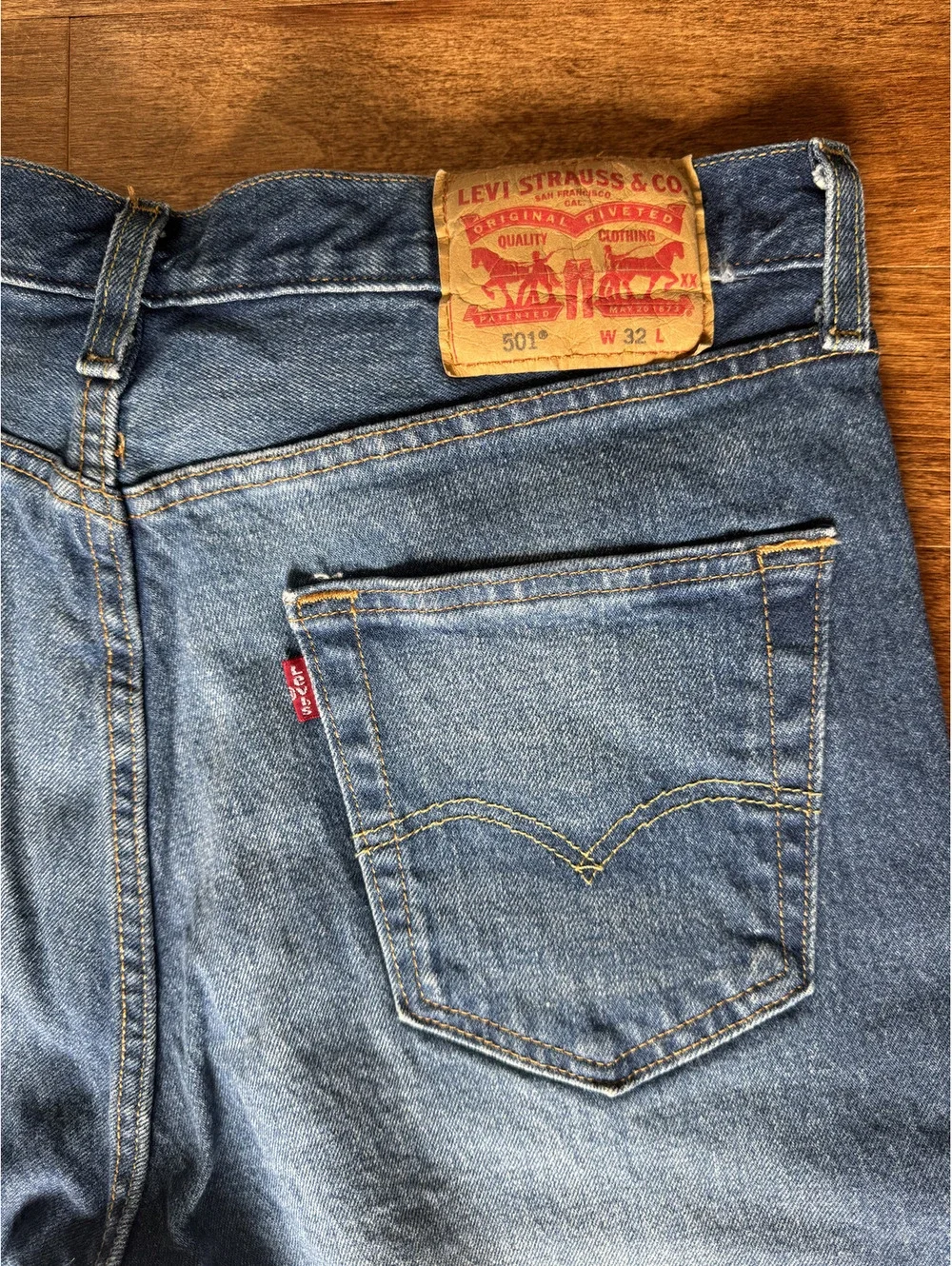 Levi's 501 Original Shorts Mens W32 Stonewash Button Fly